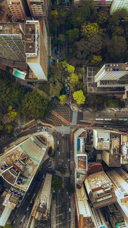 Shahar ustidan aerial kadr